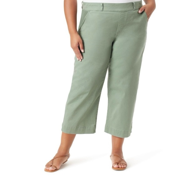 Gloria Vanderbilt Garden Sage Plus Size Shape Effect Pull-On Wide Leg Crop Pants - Picture 2 of 3